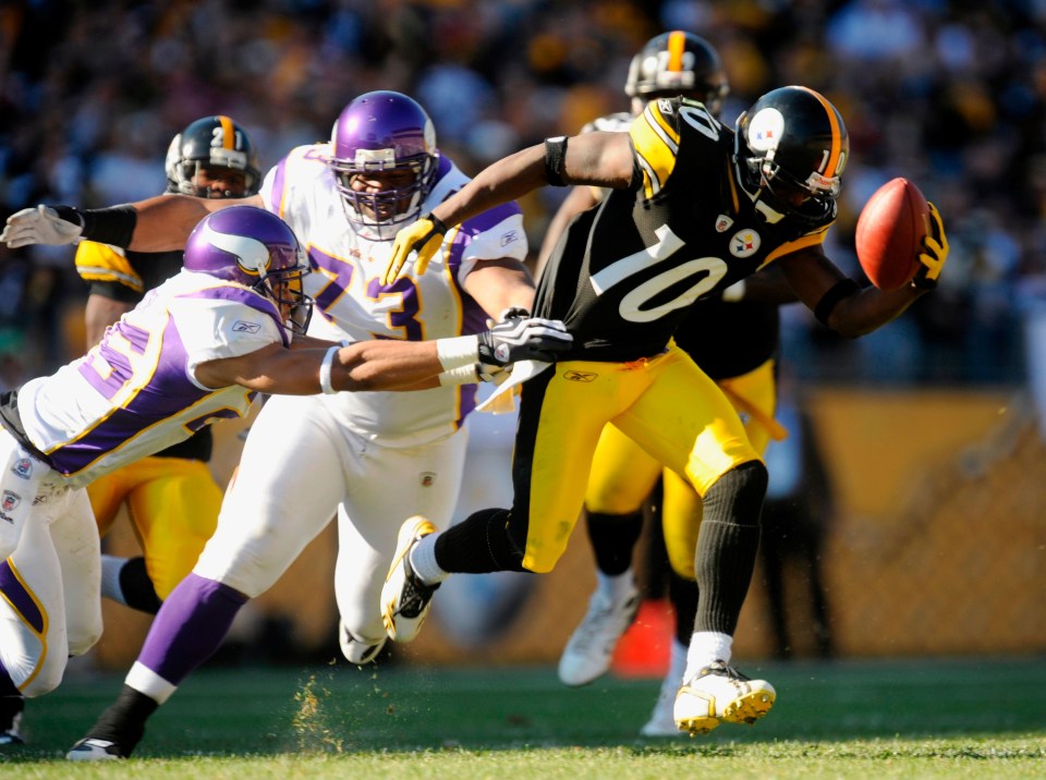 Catch the Pittsburgh Steelers play an NFL fixture at the Acrisure Stadium