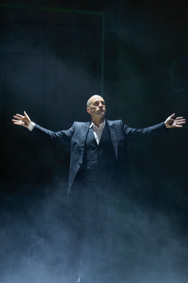 Derren Brown in Showman 2021/2022