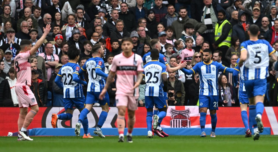 Brighton march on to Wembley as they seek FA Cup glory