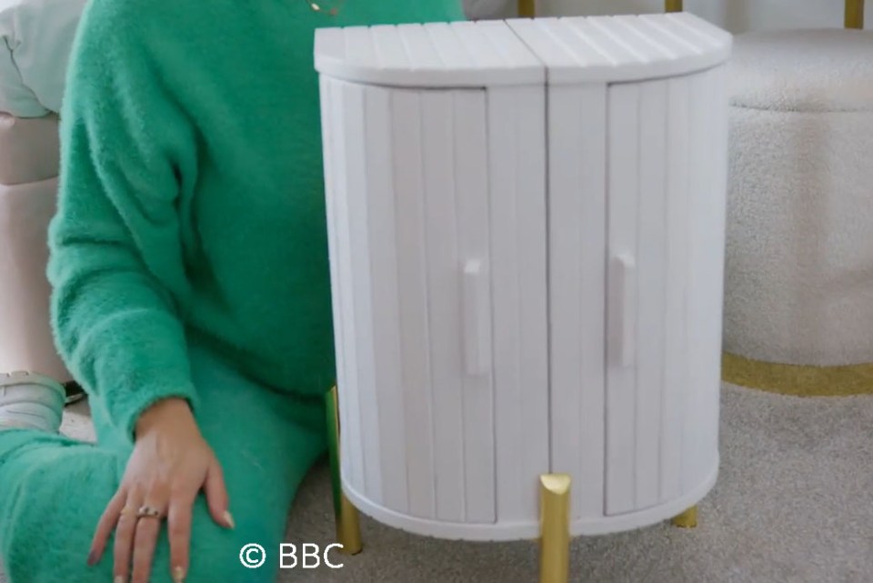 Stacey demonstrated how to create a stunning side table using two bread bins