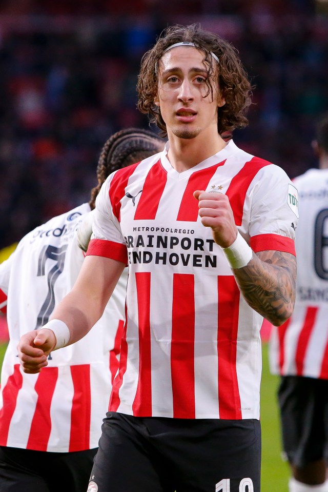 Wolves have sent Fabio Silva on loan at PSV Eindhoven after a short stint at Anderlecht