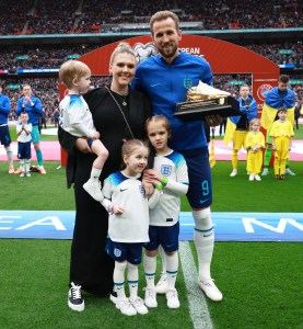  Harry Kane with his family after becoming England's all-time record scorer