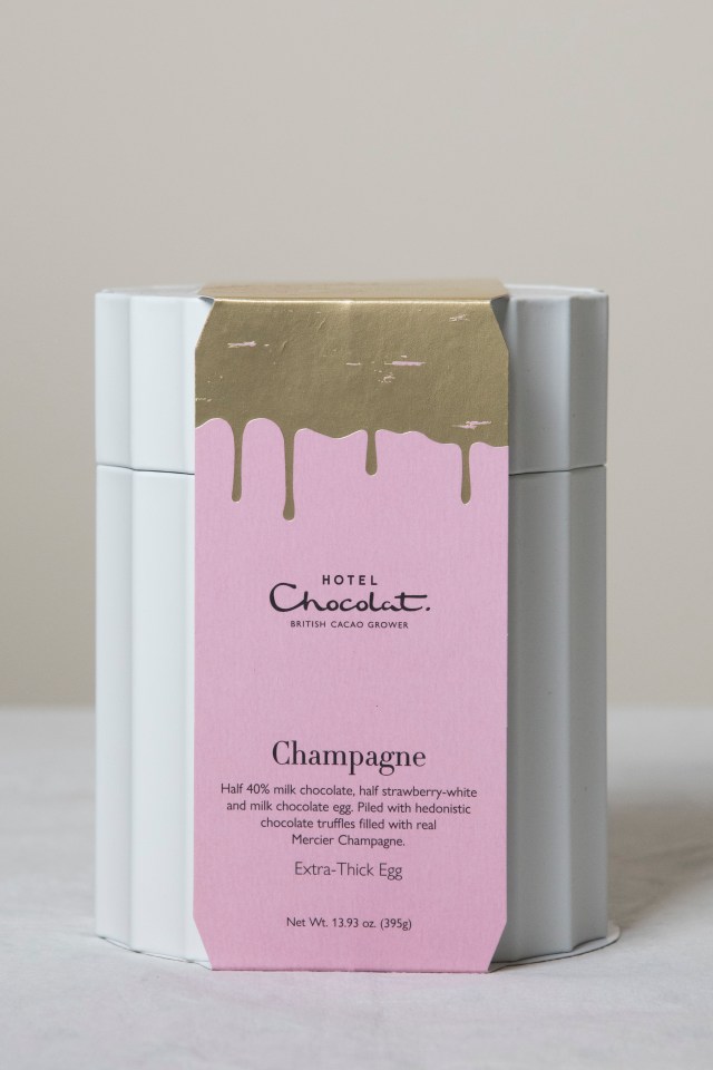 Grab this Champagne-themed delight if you want to spoil somebody absolutely rotten