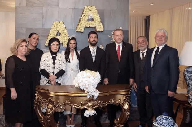 Arda wed Aslihan Dogan in 2018