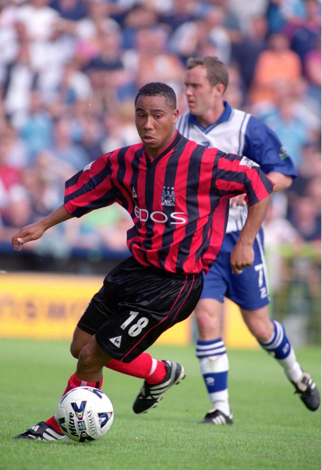 5 Aug 2000: Jeff Whitley of Manchester City in action during a pre-season friendly against Stockport County