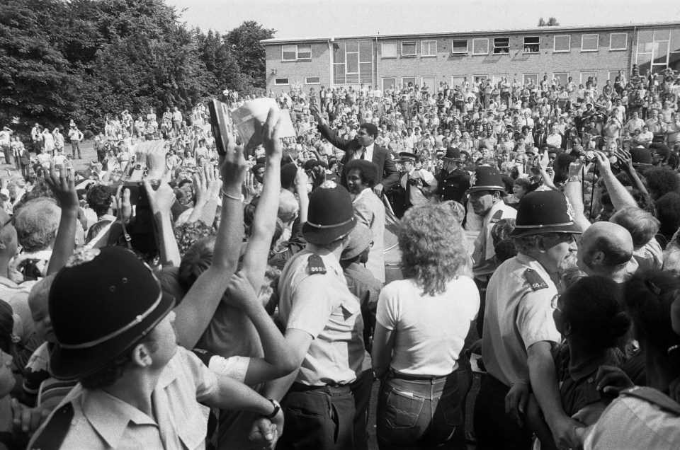 Muhammad Ali was moved by the huge support he received as thousands lined the streets