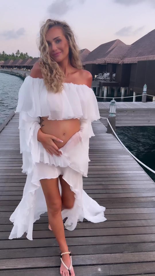 Pregnant Laura Anderson is currently living it up on a luxury babymoon in the Maldives