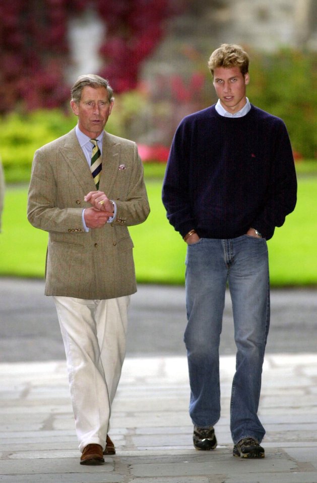 William arrives at the university, accompanied by his father in 2001