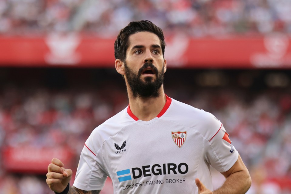 Isco has been a free agent since leaving Sevilla back in January