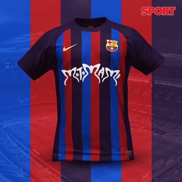 This is what the shirt could look like with the Spanish singer's logo