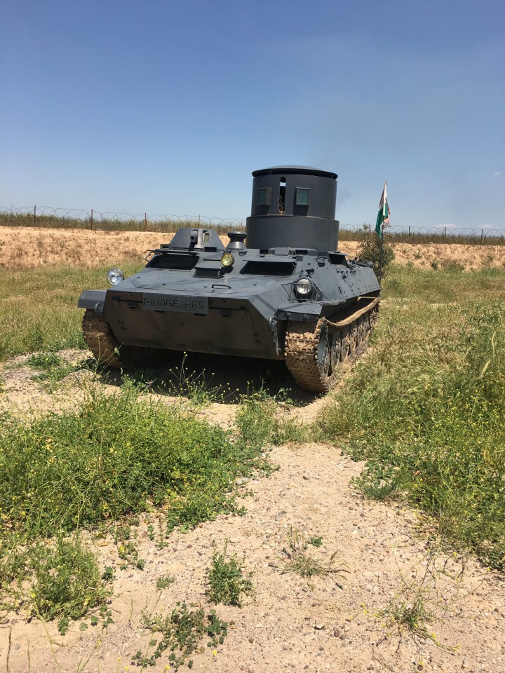 This tank was built by ISIS in Iraq and is similar in appearance to what Russia is currently deploying