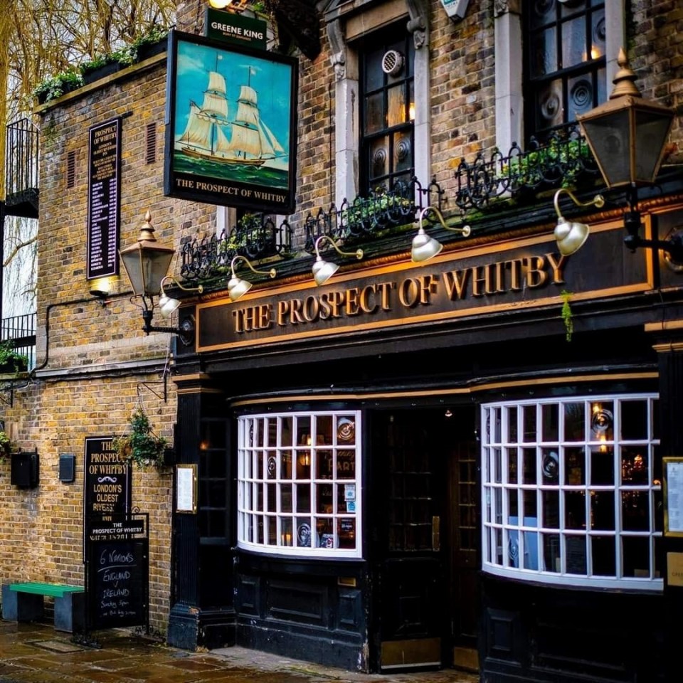 The pub is situated along the banks of the Thames near Wapping