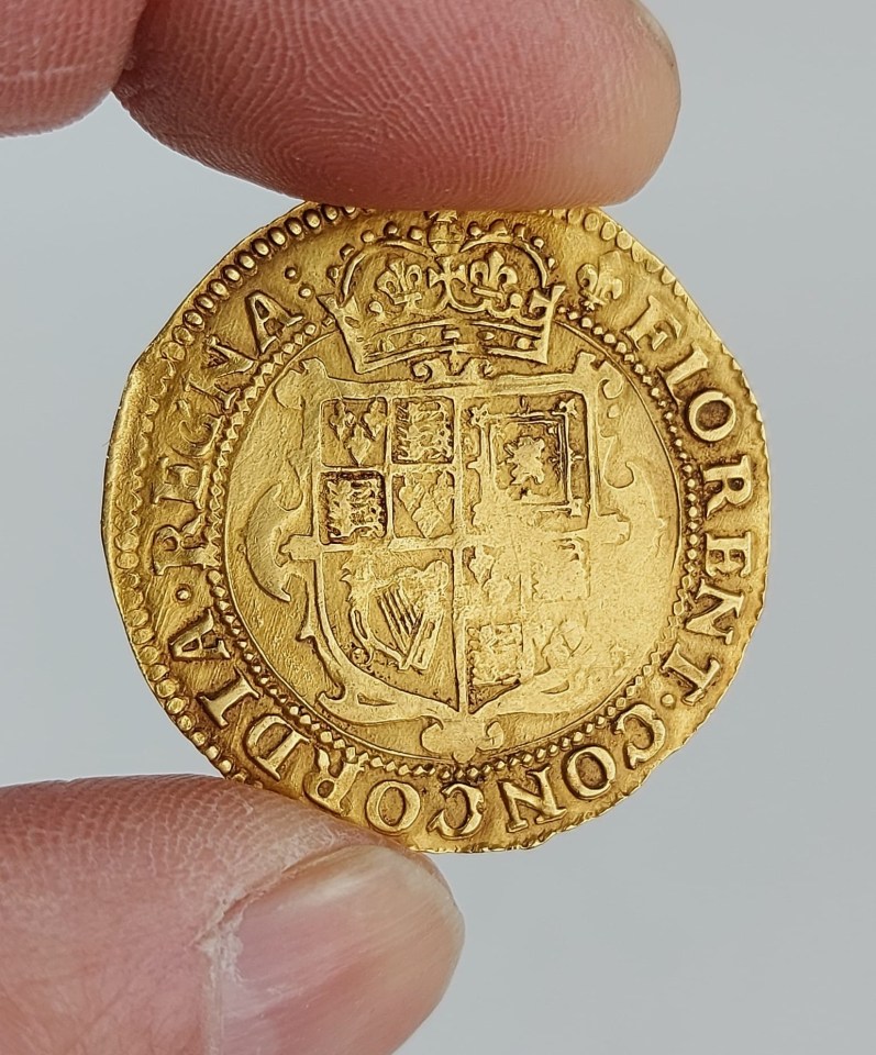 The 400-year-old coin dates back to 1625 and the reign of Charles I and is thought to fetch thousands at auction