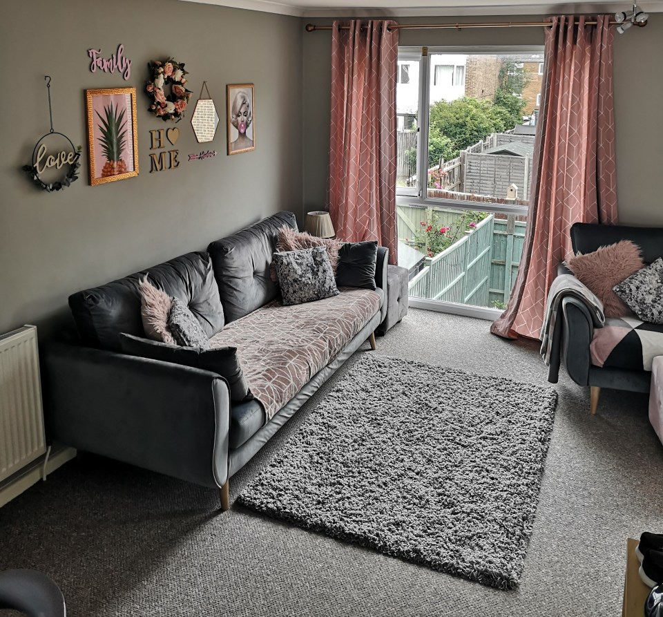 The living room before the stunning makeover