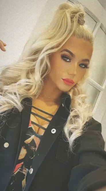 EastEnders Danielle Harold wowed in a glamorous selfie