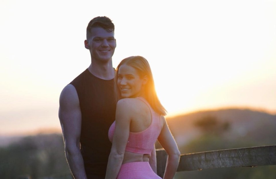 Ben Francis pictured with partner Robin Gallant<br />
Ben Francis<br />
655 posts<br />
143k followers<br />
290 following<br />
Ben Francis<br />
Gymshark Owner<br />
Birmingham<br />
HOW TO BECOME A GYMSHARK ATHLETE click below!<br />
youtu.be/q5rqFq0OwWE