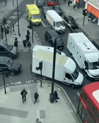 Just Stop Oil yobs blocked an ambulance in Oxford Street this morning