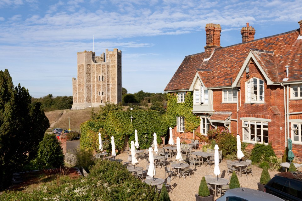 The serene Crown and Castle hotel next to Orford Castle