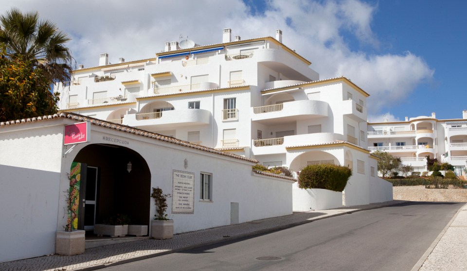 Pics Doug Seeburg

Retired former Met Police murder squad detective Ian Horrocks visits the scene where nearly 5 years ago Madeleine McCann was snatched from her holiday apartment in the resort of Luz on Portugals's Algarve coast.

The McCann apartment in Luz and the entrance to the Ocean club where the McCanns were eating when Madeleine disappeared