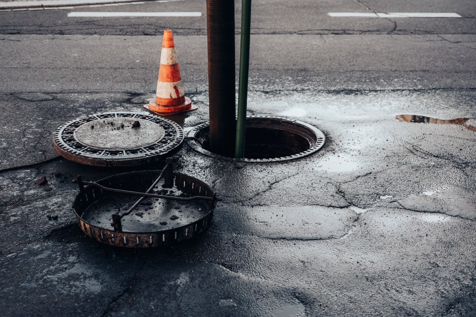 Workers sent down to the sewers are tasked with clearing build ups known as Fatbergs