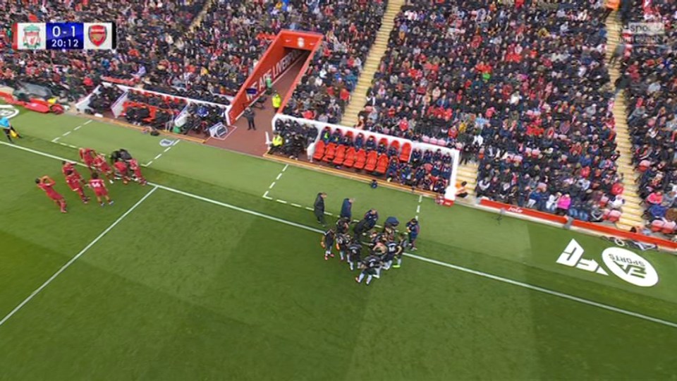 The break in play allowed Mikel Arteta to speak to his players