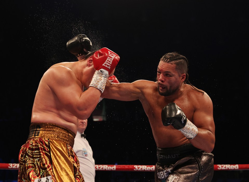 Joe Joyce locked horns with Zhilei Zhang at London's Copperbox Arena