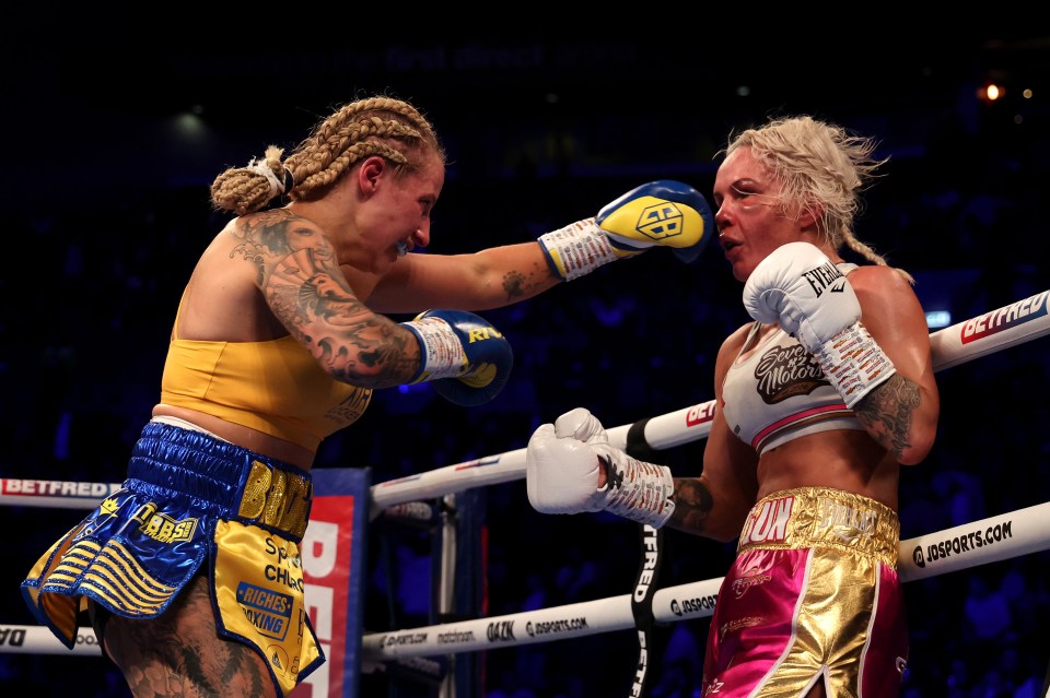 Bridges wiped out Shannon O'Connell to retain her IBF bantamweight title