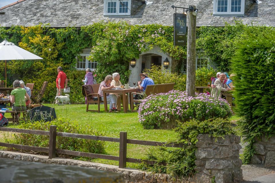 The Stackpole Inn is located close to Barafundle Bay