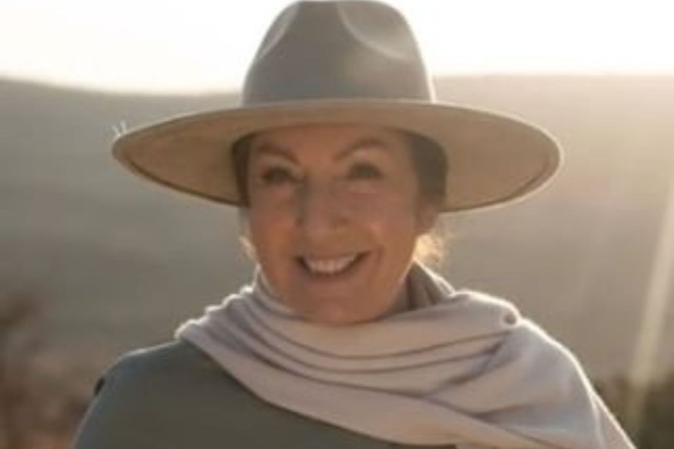 Jane McDonald will be returning to screen with a new series: On Safari with Jane McDonald