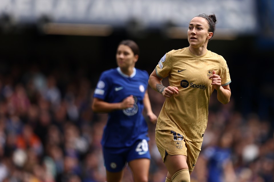 Lucy Bronze will be out of action for the Women's Champions League semi's decider between Barcelona and Chelsea