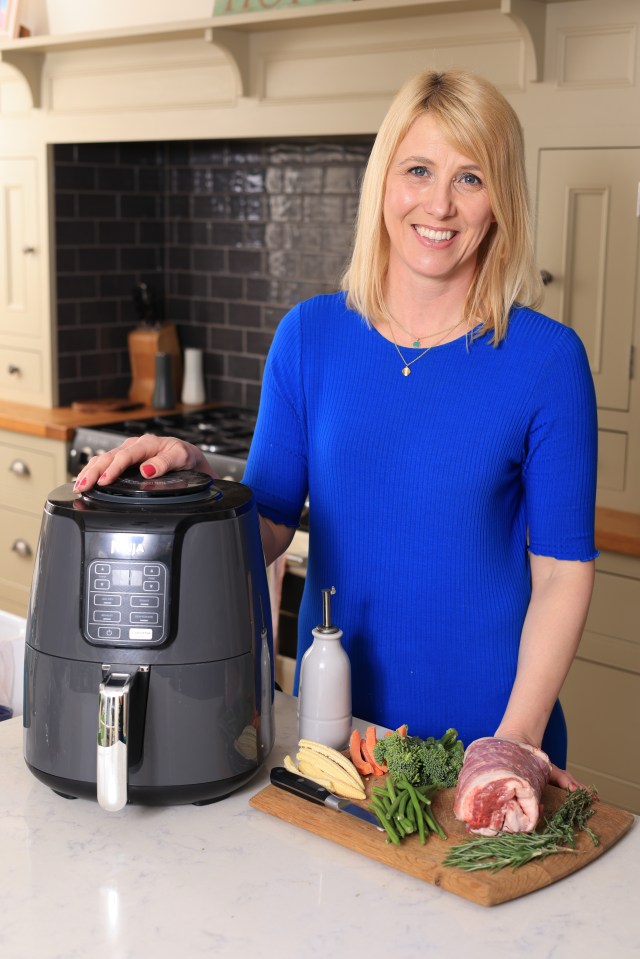 Mum-of-three Lynsey Hope tested cooking an Easter feast in the air fryer