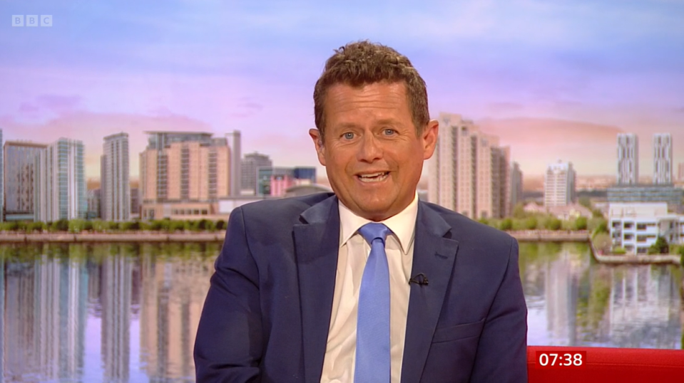 Taking to social media, fans ripped into the presenter, branding him 'orange' and labelled it a 'fake tan fail'