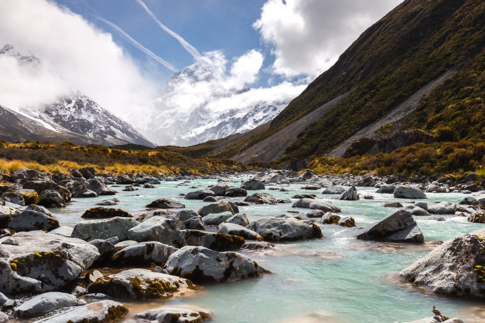 Aoraki/Mount Cook National Park (pictured) also has some breathtaking lake views that resemble Snowdonia