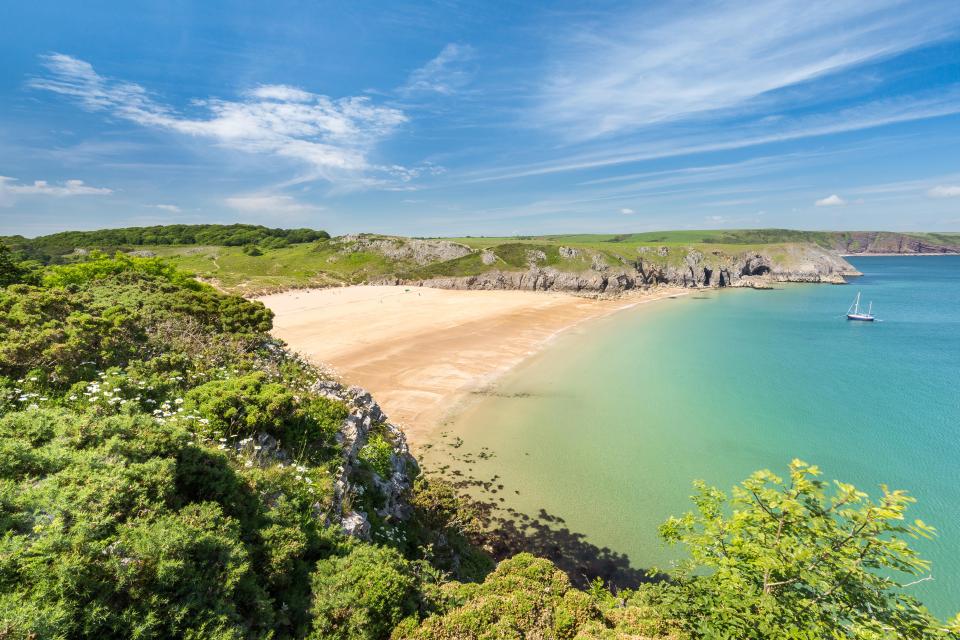 Barafundle Bay also offers beautiful natural surroundings