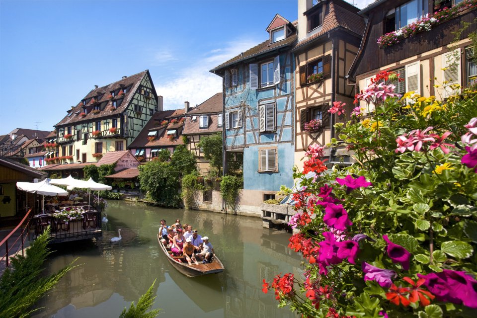 Picturesque canal rides offer the opportunity to visit the region's fish mongering district