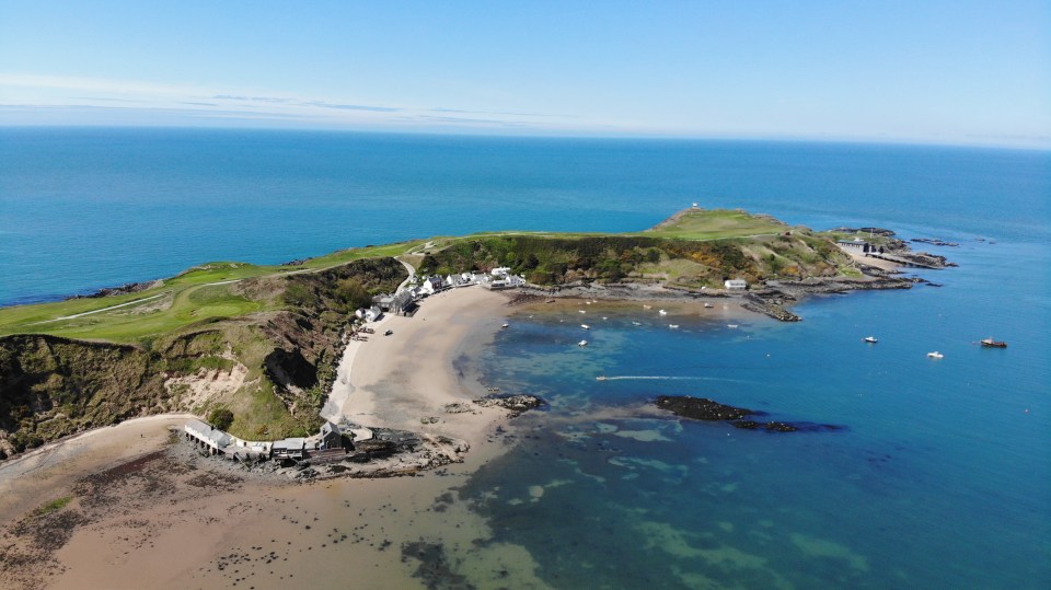 Gwynedd is home to several nice beaches with white sands and clear seas