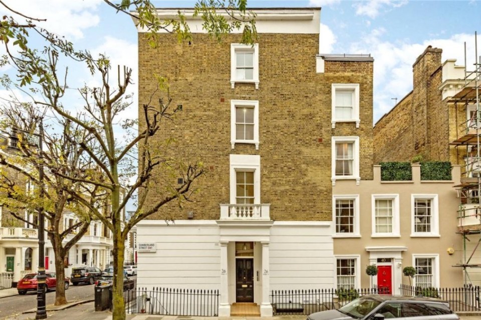 The studio flat in Pimlico is available to rent for £1,300 a month