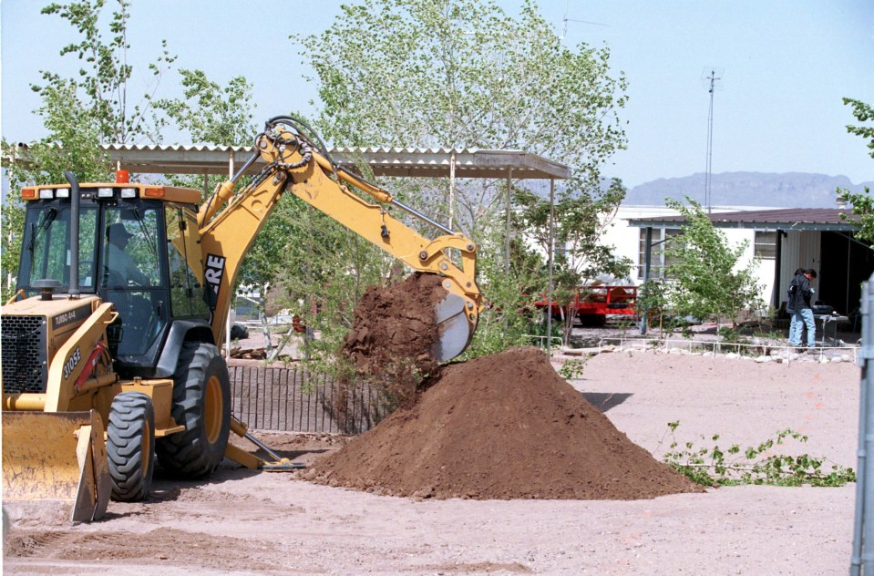 Cops dig for bodies on Ray's land in Elephant Butte, New Mexico