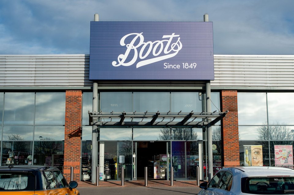 Beauty fans are scrambling to get their hands on a mega beauty box from Boots that has been reduced down to just £3.75