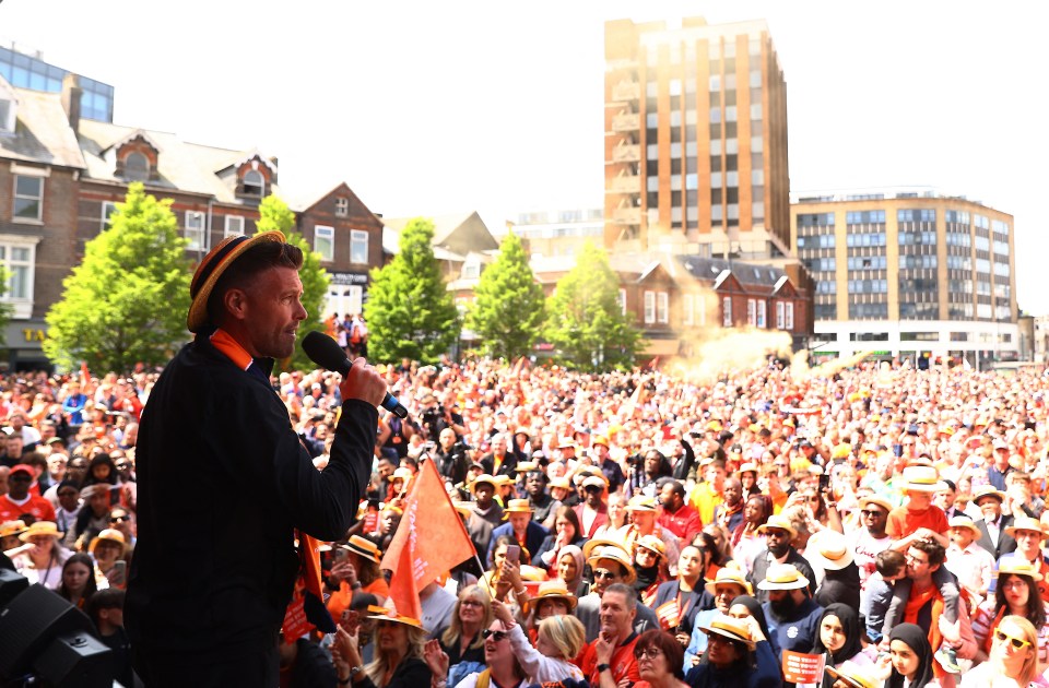 Luton Town boss Rob Edwards sang to fans as he celebrated the Hatters’ promotion