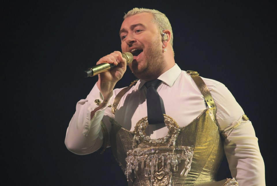 Sam Smith cancelled their Manchester show four songs in last night and issued an apology to fans