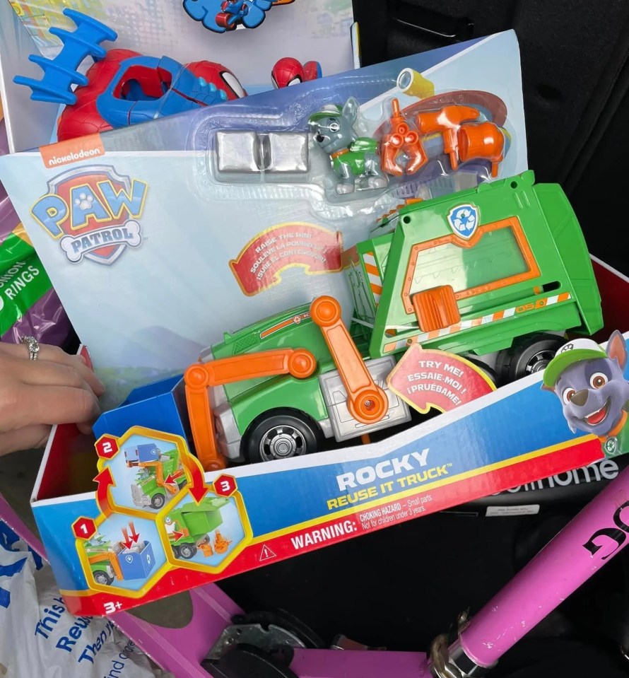 Vicky Lee-Lewis showed off the bargain toys she nabbed in the Tesco mega sale