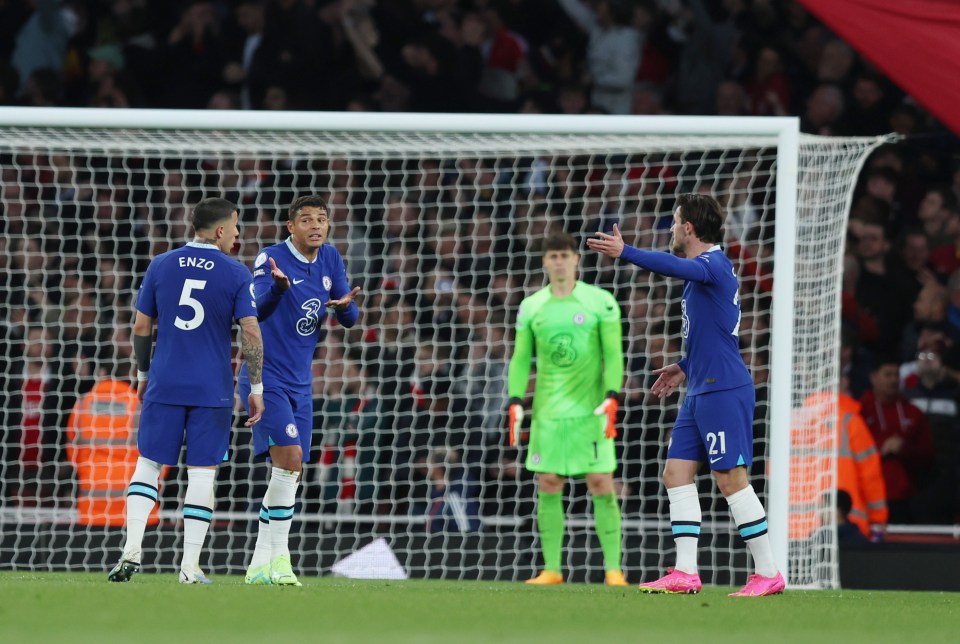 Chelsea players argue amongst themselves