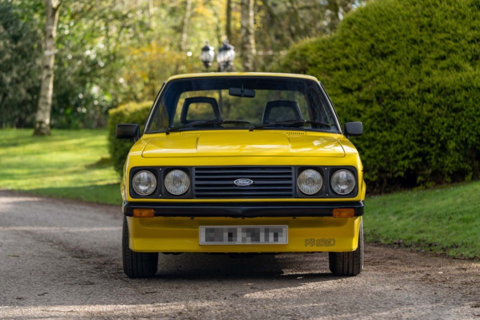 1980 Ford Escort RS2000 - taken with no permission: //auctions.hampsonauctions.com/auction/lot/lot-1980-ford-escort-rs2000-custom/?