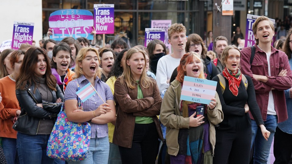 Julie Burchill responds to trans activists after protests against Professor Kathleen Stock at Oxford University