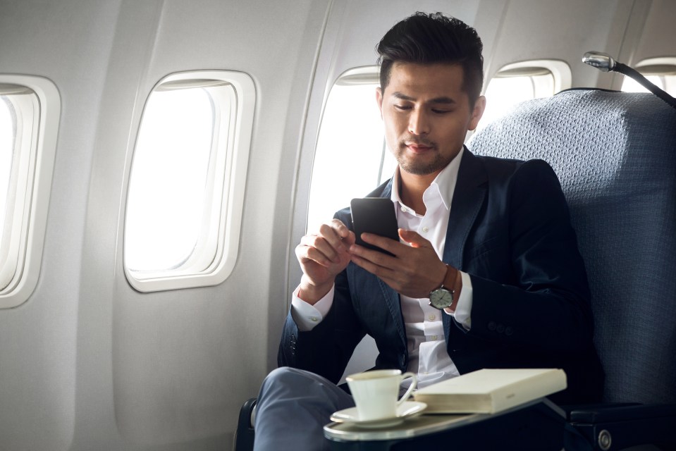 Waiting to get on the plane last could get you a better seat (stock image)