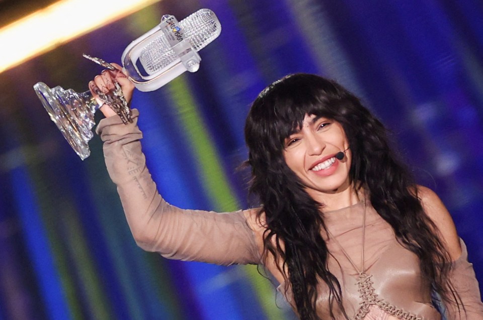 Loreen with her second Eurovision trophy in 2023