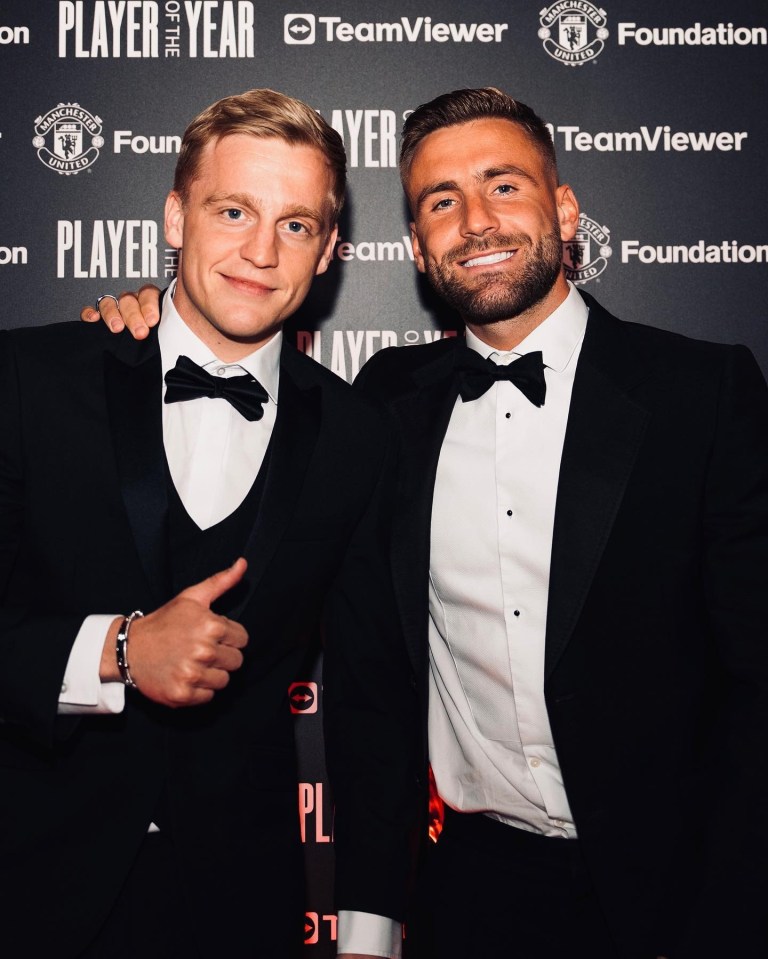 Donny van de Beek pictured alongside Luke Shaw after the former's season-ending injury