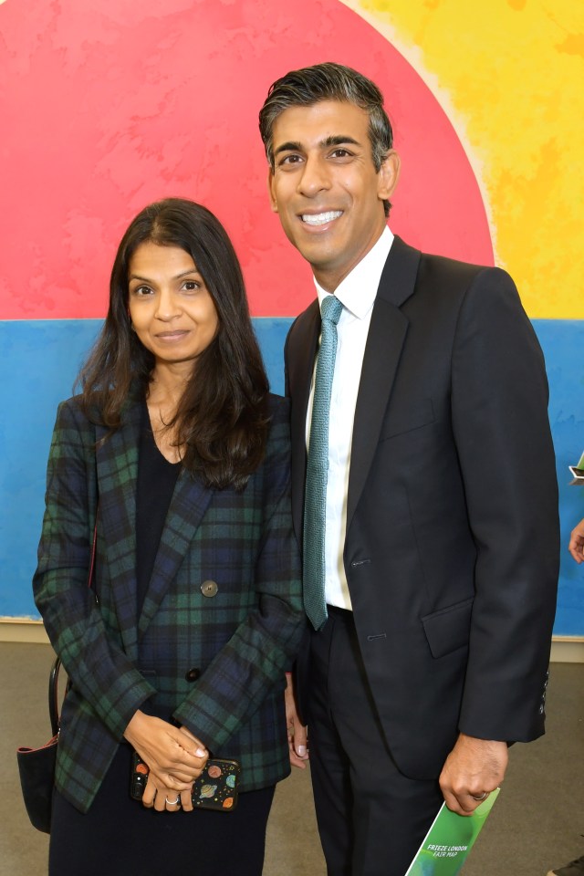 Rishi Sunak with wife Akshata Murthy