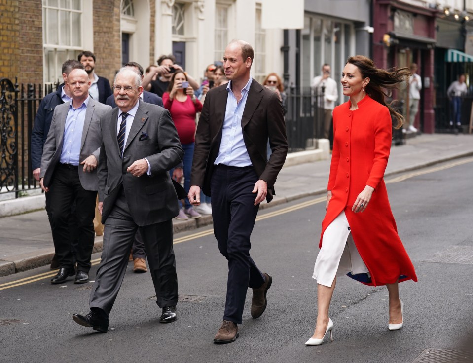 The duo also went on a 'walkabout' outside the pub greeting eager well-wishers